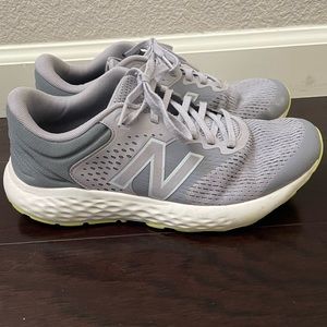 New Balance 520 Running shoes